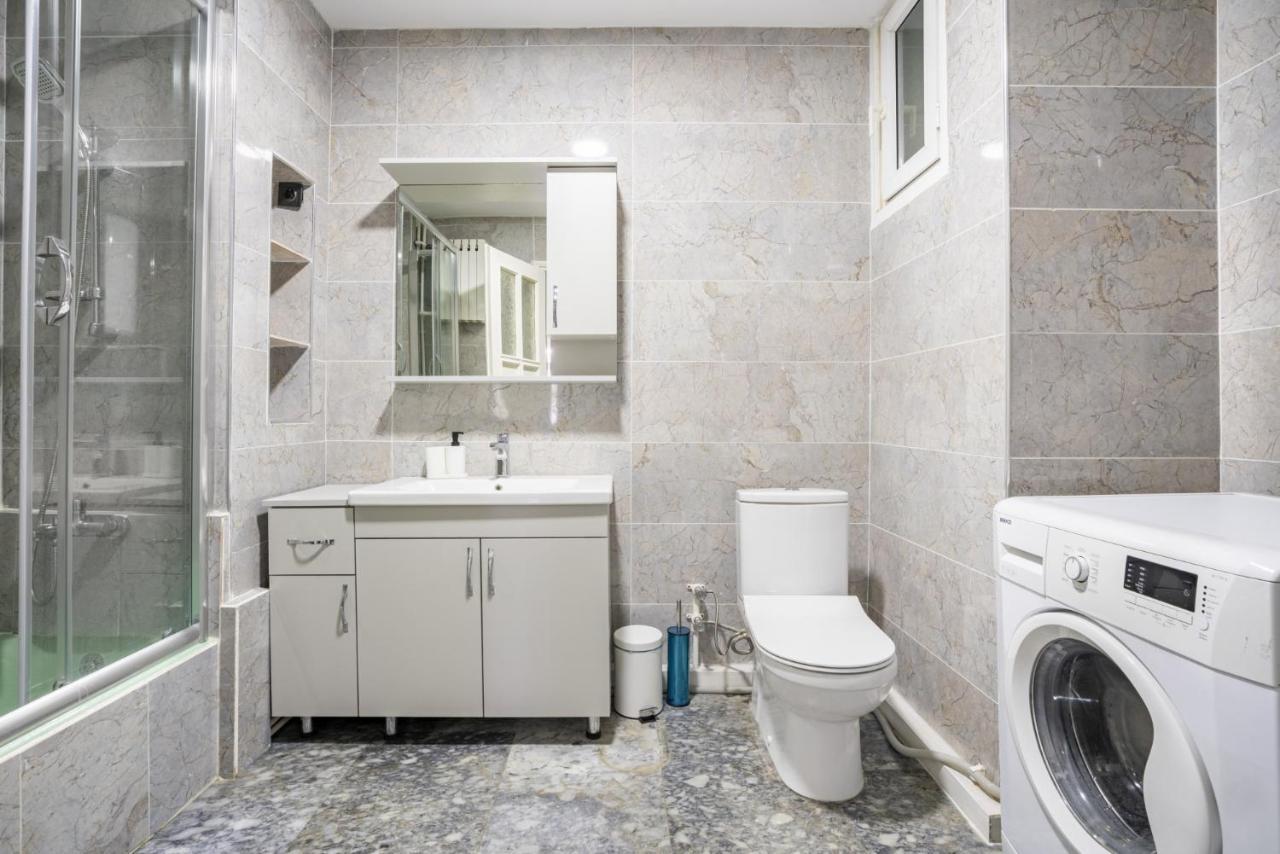 Appartamento Spacious Flat Near Caddebostan Coast Provincia di Istanbul